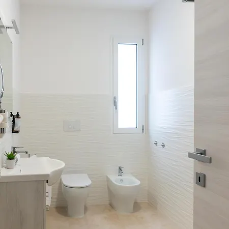 Casa de hóspedes Nios - *