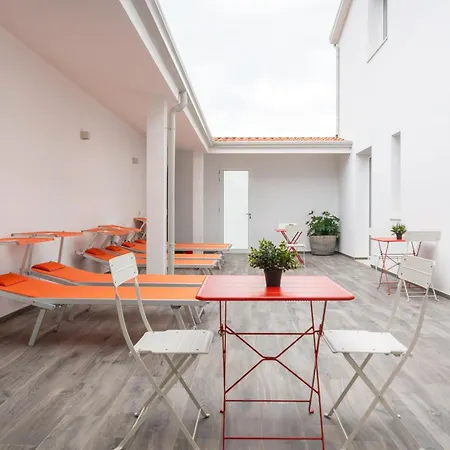 Casa de hóspedes Nios -
